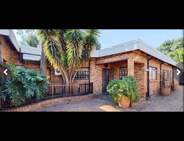4 BEDROOM HOUSE FOR SALE IN SUNWARD PARK